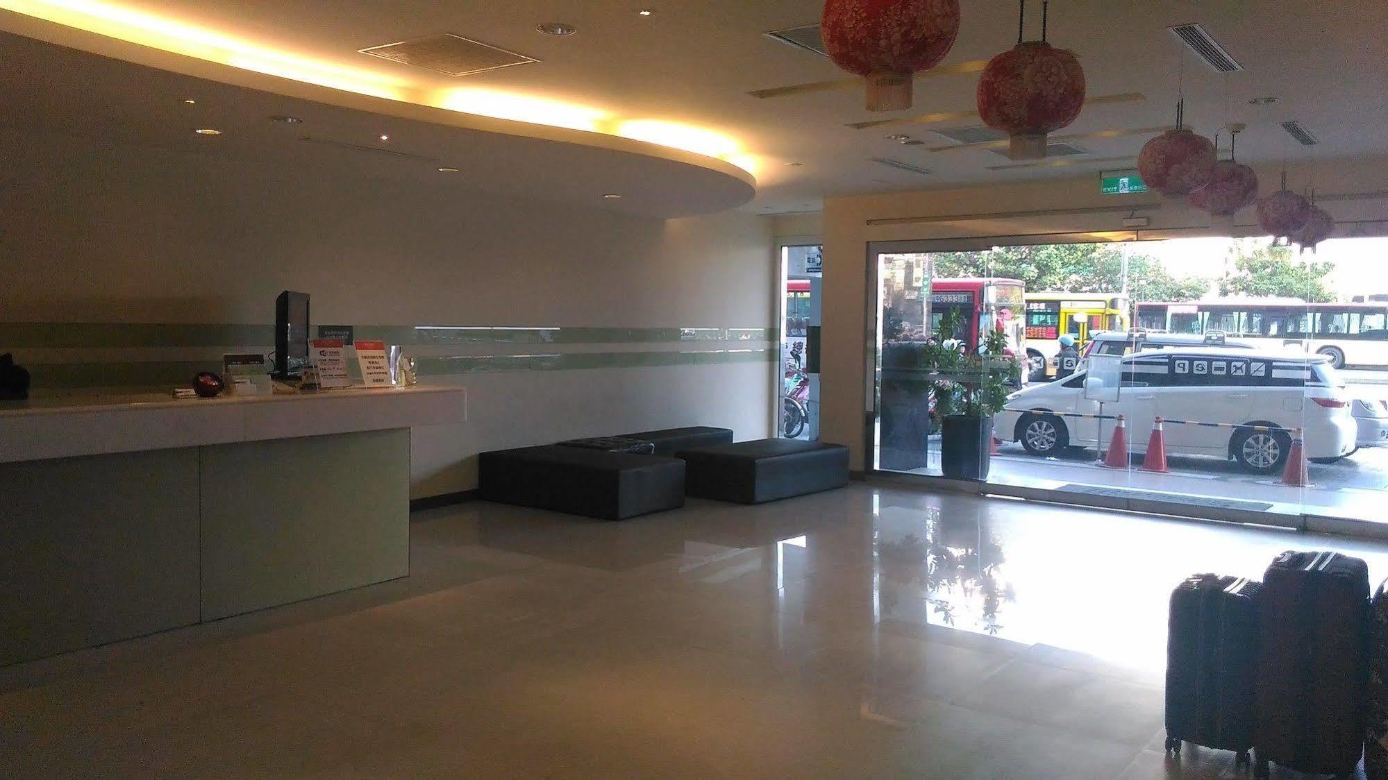 Palmer Hotel Taichung Extérieur photo