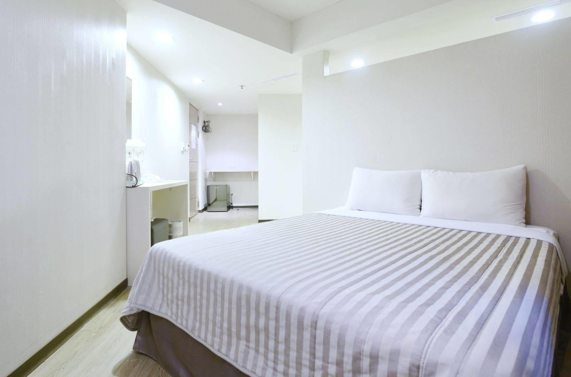 Palmer Hotel Taichung Extérieur photo